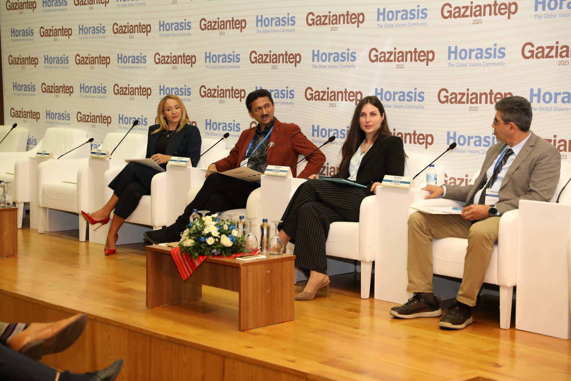 https://administrator.horasis.org/wp-content/uploads/2023/11/Vivek-Atray-Founder-Vibrant-Advisory-Services-India-Developing-Mobile-Globalized-Disaster-Management.jpg