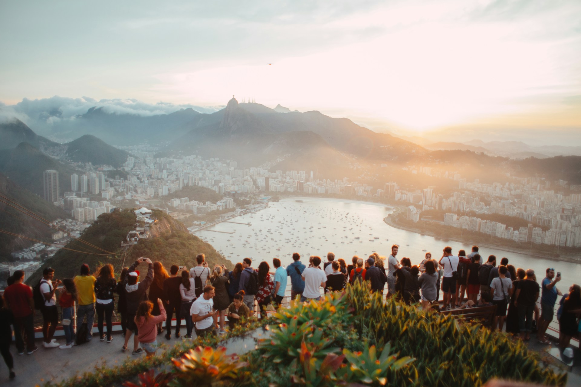 https://administrator.horasis.org/wp-content/uploads/2025/03/elizeu-dias-SEq9dyZSe6c-unsplash-1.jpg